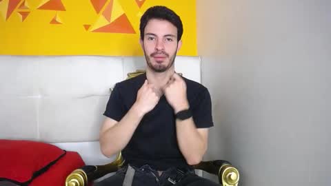 Snapshot of liamluxe chatting on October 17, 1:26 pm LiamLuxe online show from October 17, 1:26 pm