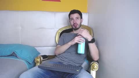 Snapshot of liamluxe chatting on September 28, 2:04 pm LiamLuxe online show from September 28, 2:04 pm