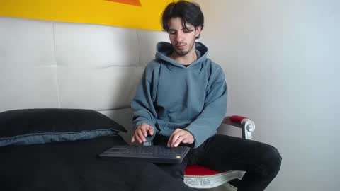 Snapshot of liamluxe chatting on February 25, 6:55 pm LiamLuxe online show from February 25, 6:55 pm