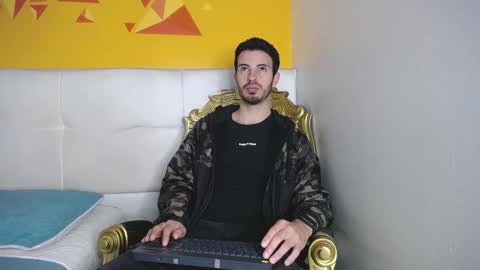 Snapshot of liamluxe chatting on October 14, 12:52 pm LiamLuxe online show from October 14, 12:52 pm