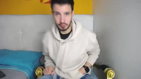 Snapshot of liamluxe chatting on September 13, 12:29 pm LiamLuxe online show from September 13, 12:29 pm