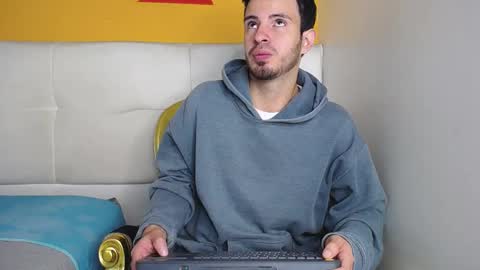 Snapshot of liamluxe chatting on September 19, 12:53 pm LiamLuxe online show from September 19, 12:53 pm