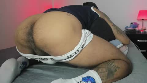 liamtrevor online show from October 21, 12:27 am