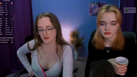 Snapshot of liana_kisses chatting on January 21, 2:43 am Little Liana online show from January 21, 2:43 am