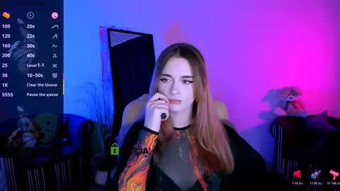Snapshot of liana_kisses chatting on October 18, 8:02 pm Little Liana online show from October 18, 8:02 pm