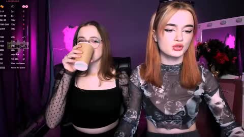 Snapshot of liana_kisses chatting on February 26, 8:15 pm Little Liana online show from February 26, 8:15 pm