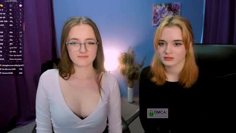 Snapshot of liana_kisses chatting on January 20, 11:43 pm Little Liana online show from January 20, 11:43 pm