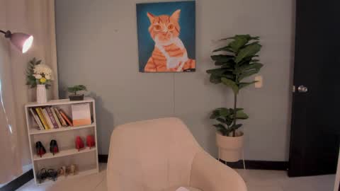 Lia online show from April 1, 1:52 pm