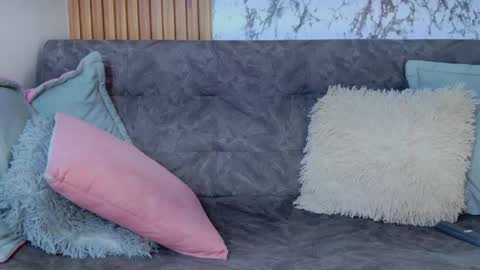 liaross online show from October 4, 2:20 am