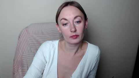 Lia online show from February 12, 1:15 pm