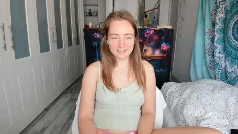 Sasha online show from April 25, 1:41 pm