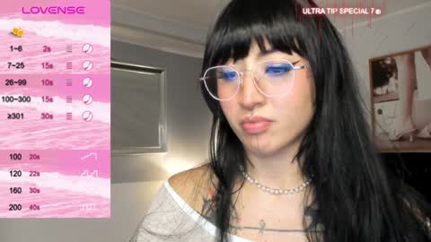 Snapshot of liat_hoz chatting on January 24, 6:46 pm Dani online show from January 24, 6:46 pm