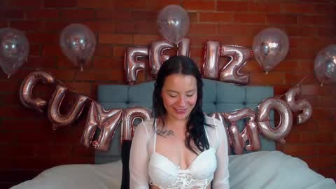 LIA TAYLOR  online show from December 25, 1:20 am