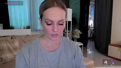 Snapshot of libby_nora chatting on February 1, 11:31 am Libby online show from February 1, 11:31 am