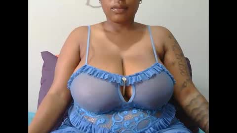 lickabletash98 online show from February 12, 4:44 am