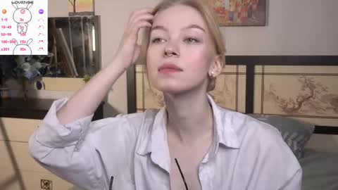 Ann online show from November 28, 7:32 pm