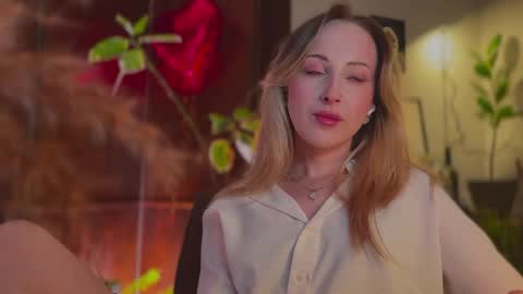 its my birthday today so im offline  but id be so happy if you felt like sending me a birthday love while im away  online show from March 10, 8:57 pm