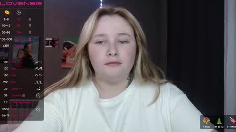 light_lunaa online show from November 9, 1:03 pm