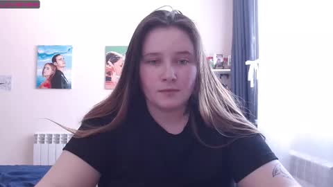 light_lunaa online show from March 3, 7:54 am