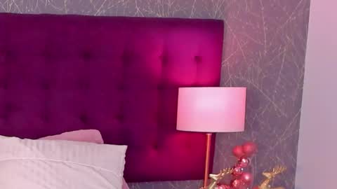 Lia  online show from November 23, 10:30 pm