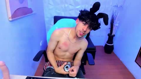 Lil Boy- online show from November 15, 4:03 am