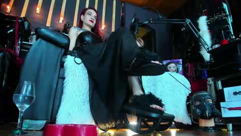 Liilith online show from December 5, 11:33 am