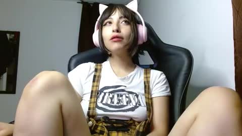 Snapshot of liisaax chatting on January 20, 10:18 am lisa online show from January 20, 10:18 am