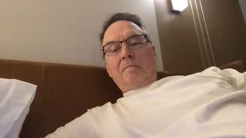 liketowatch online show from February 26, 3:32 am