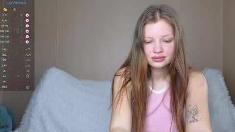 Snapshot of like_sun chatting on October 16, 5:40 am Call me Anna online show from October 16, 5:40 am