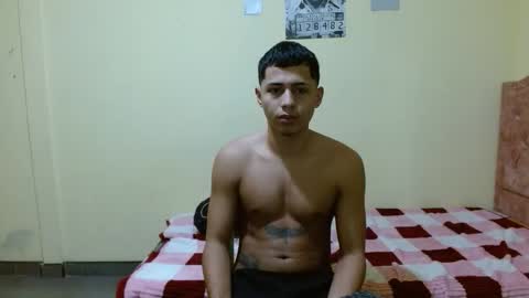 lil_condor_baby online show from December 2, 3:05 am