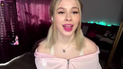 Elisa  online show from October 2, 12:04 pm