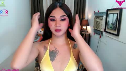 LILY online show from November 23, 6:17 pm