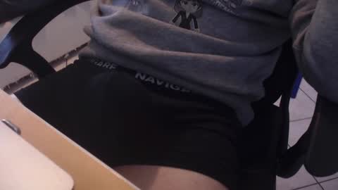 lil_j_ online show from October 6, 1:07 pm