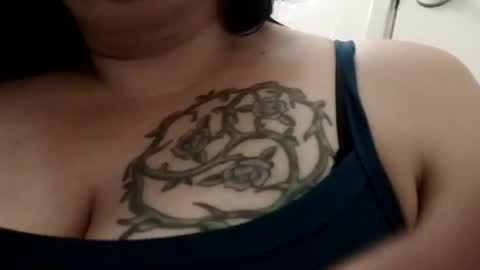 Snapshot of lil_ogbelle_ogkong420 chatting on October 10, 3:18 pm lil_ogbelle_ogkong420 online show from October 10, 3:18 pm