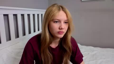 Emma online show from March 14, 3:21 am