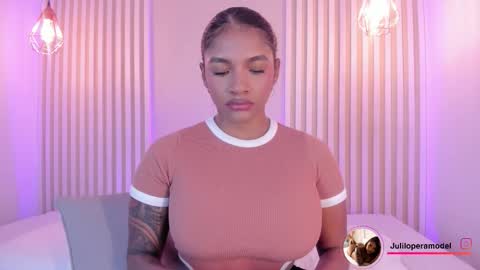 L I L A   online show from December 2, 4:21 am