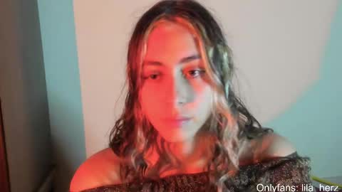 Ren online show from February 27, 4:46 am