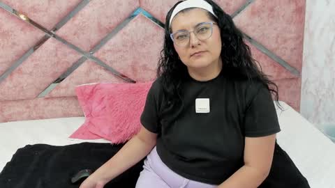 Lila online show from April 4, 1:07 pm