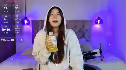 lila_min online show from September 11, 2:18 pm