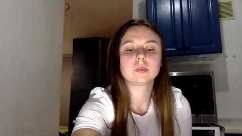 Snapshot of lilae37yis chatting on September 11, 6:20 pm Lily online show from September 11, 6:20 pm