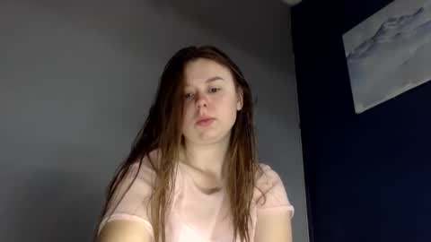 Snapshot of lilae37yis chatting on October 1, 5:39 am Lily online show from October 1, 5:39 am