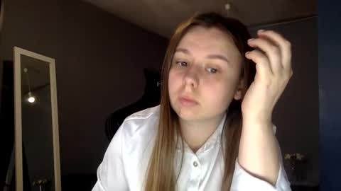 Snapshot of lilae37yis chatting on September 26, 7:27 am Lily online show from September 26, 7:27 am