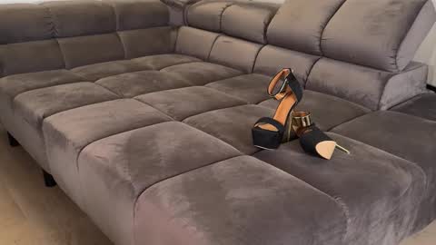 lilaloove online show from March 28, 6:20 pm