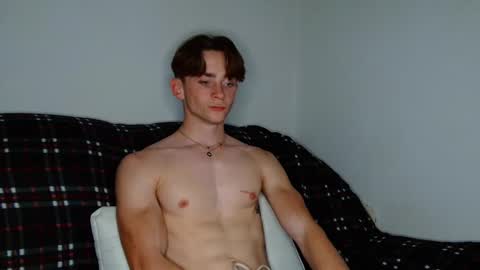 Snapshot of lilbearxxxx chatting on October 25, 5:57 pm lilbearxxxx online show from October 25, 5:57 pm