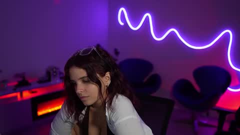 Rebecca online show from February 18, 6:24 am