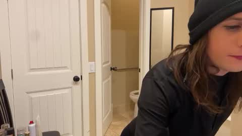 Kristin online show from November 25, 6:01 am