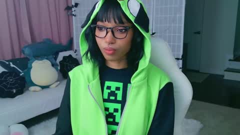 evie online show from October 2, 2:54 am