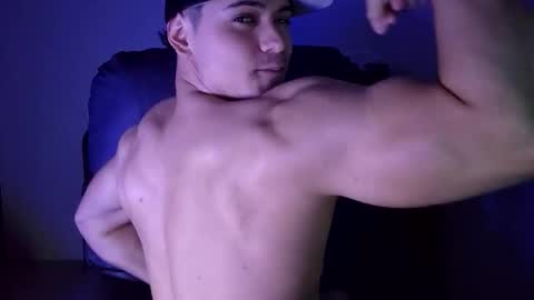 Snapshot of lilhotnando chatting on October 17, 4:16 am Fernando online show from October 17, 4:16 am
