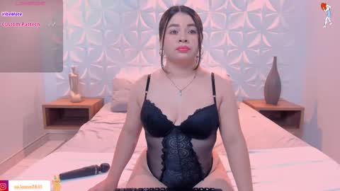 Snapshot of lili_mccormick chatting on October 7, 2:51 am SALOME online show from October 7, 2:51 am