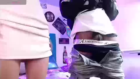 lili_roussi online show from September 11, 10:44 pm